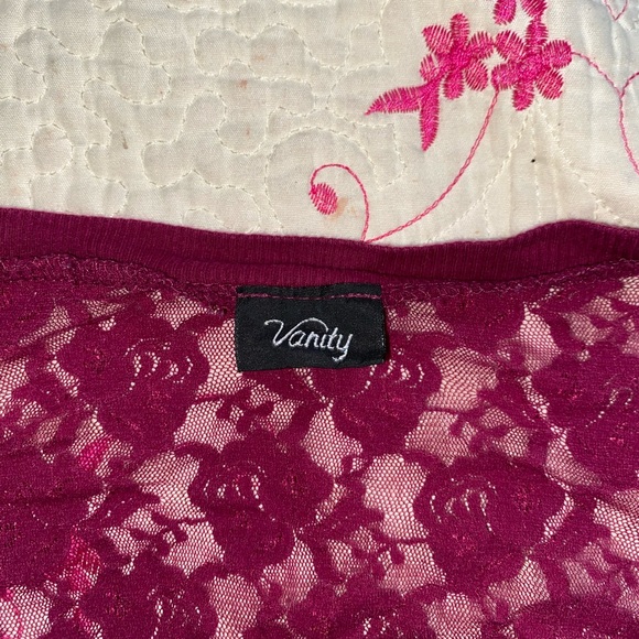 Small Vanity crop top - Picture 3 of 3